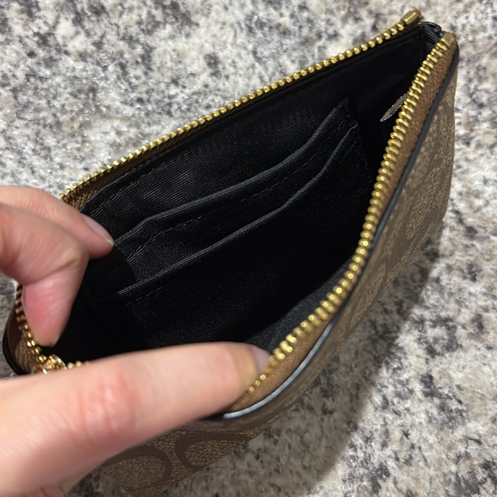 Coach Women’s Leather Corner Zip Wristlet In Signature Canvas With Black Stripe - Picture 7 of 12